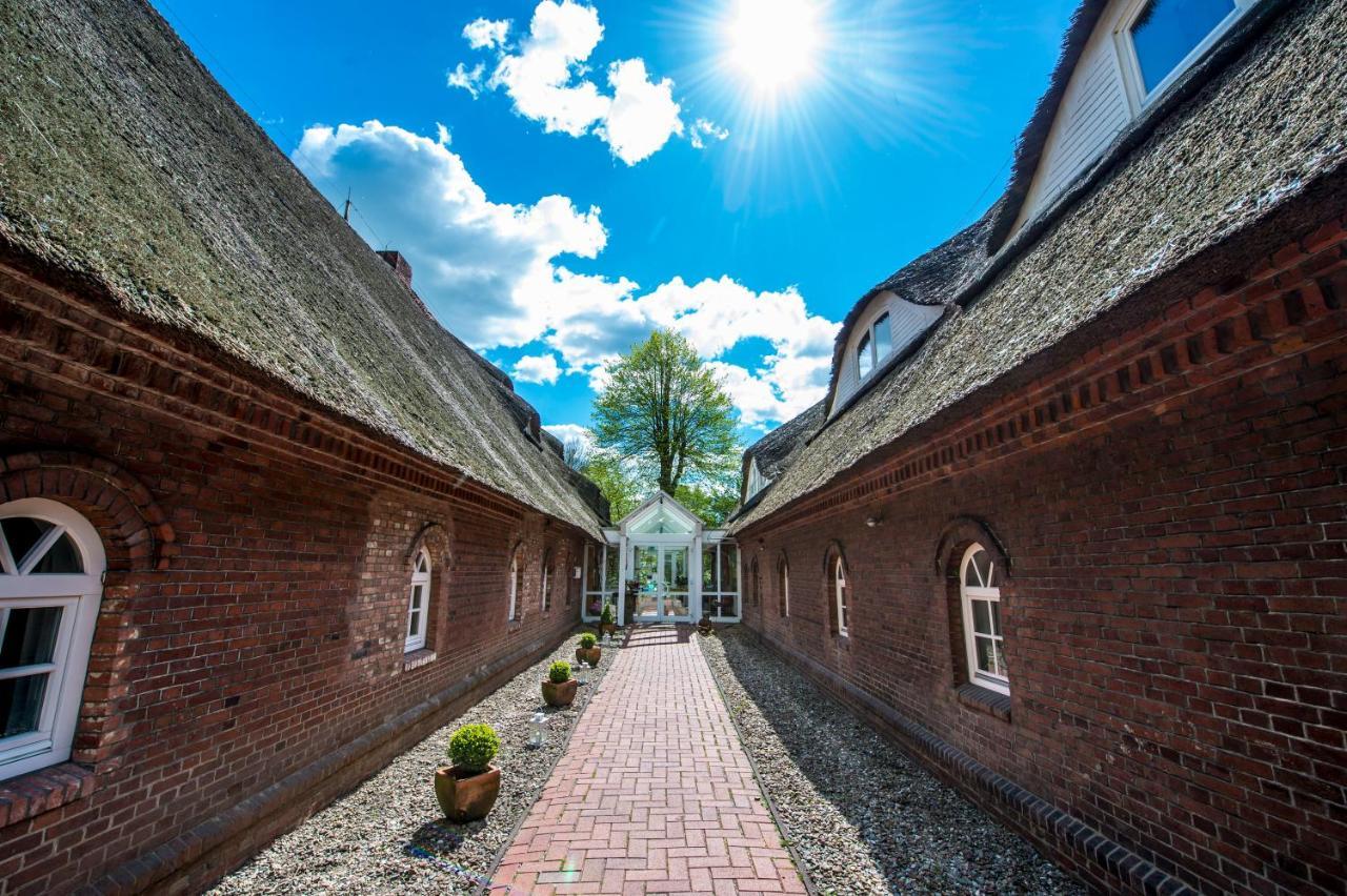 Hotel Gut Schoneworth Freiburg  Bagian luar foto