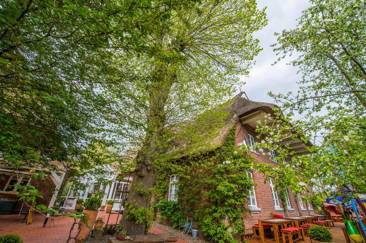 Hotel Gut Schoneworth Freiburg  Bagian luar foto